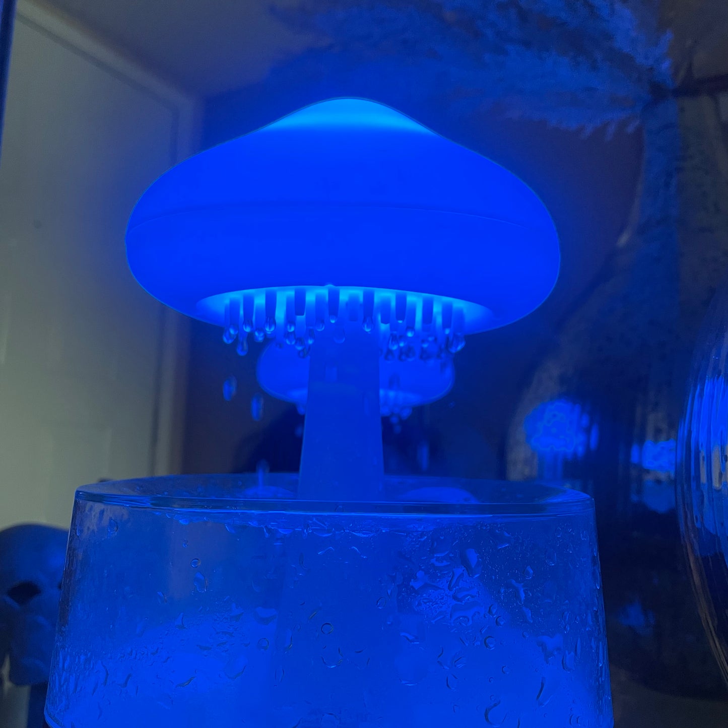 Rainy Cloud Humidifier – Aesthetic LED Cool Mist Diffuser with Rainfall Visual & Mood Lighting
